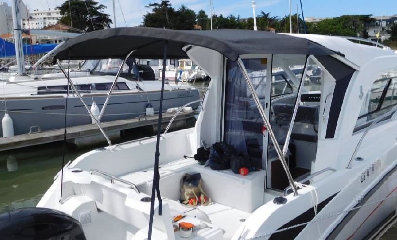 BENETEAU – ANTARES 8 OB (2017) SUN AWNING